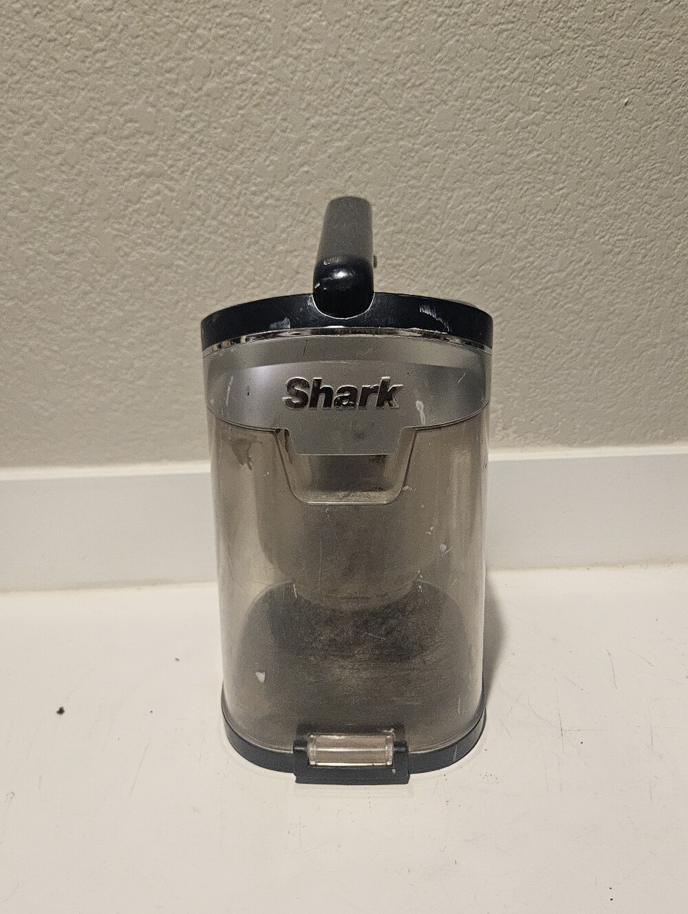 Shark UV900 Vacuum Cleaner Dust Bin OEM